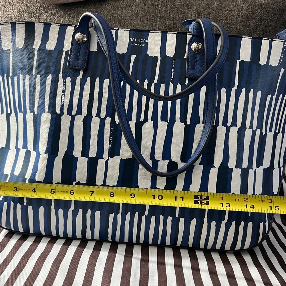 Blue and white watercolor Henri Bendel Tote - Picture 3 of 5